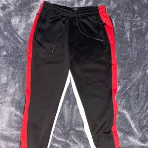 Black & White Triumph Sweats👍